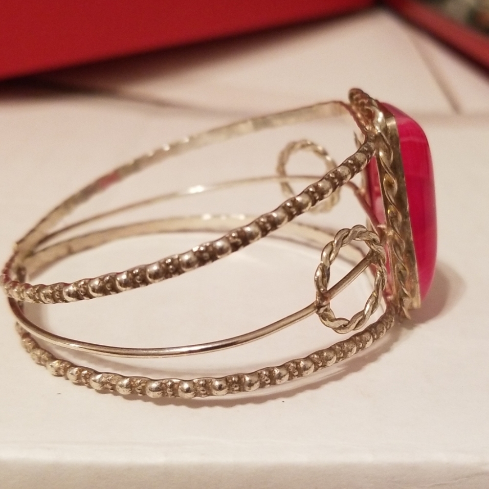 Jewelry - Picture 2 of 8